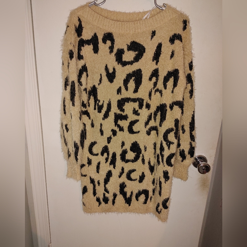 Wild & Sweet Tan Leopard Print Sweater Dres Sz.XS NWT - Picture 5 of 9